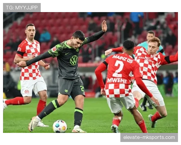 美因茨定位球战术显神威,助攻球队逆转局势引关注 美因茨定位球战术显神威,助攻球队逆转局势引关注