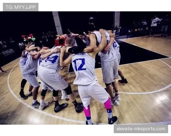 线内线外判罚标准大揭秘：裁判如何精准判定边界？