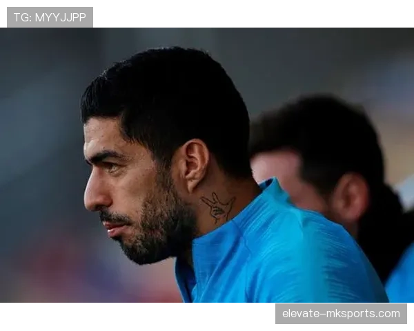 苏亚雷斯训练完直接去超市抢购50盒冰淇淋，家里冰箱塞不下