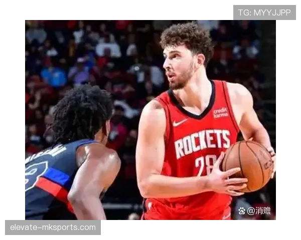 阿门·汤普森突破效率提升显著拉开队内得分差距